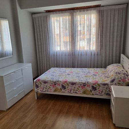 Apartamento Con Garaje Opcional Con 2 Banos Cerca Ayuntamiento Apartman Bilbao Kültér fotó