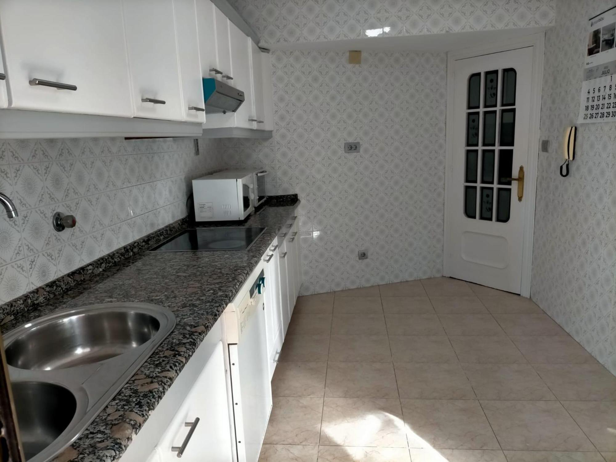 Apartamento Con Garaje Opcional Con 2 Banos Cerca Ayuntamiento Apartman Bilbao Kültér fotó